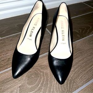 Anne Klein Yordana black leather heels